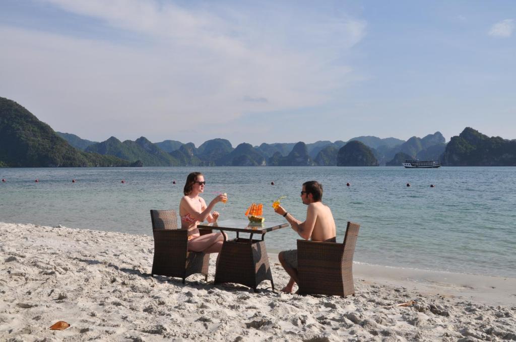 Oriental Sails Cruise 3* Hạ Long