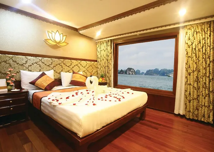 Oriental Sails Cruise